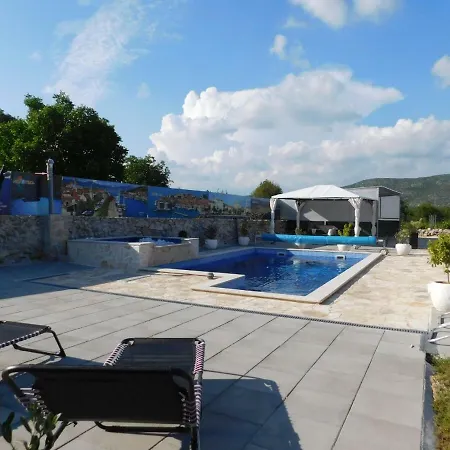 Vacation House Radosic Exterior photo