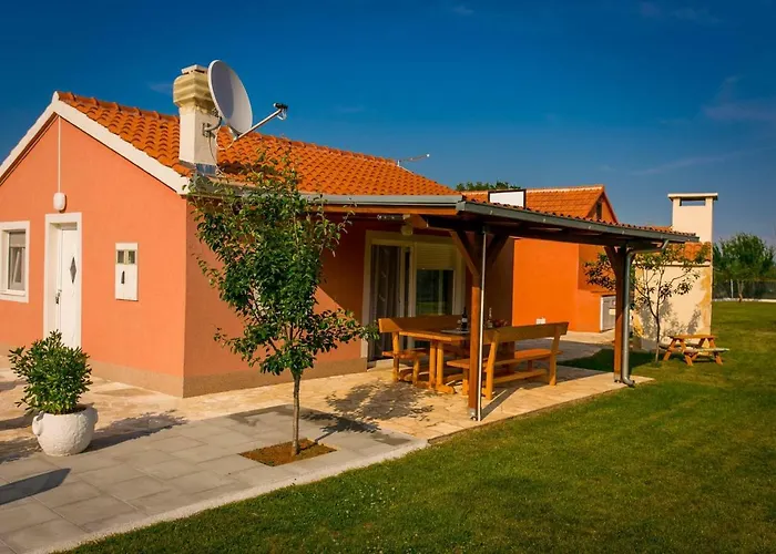 Vacation House Radosic