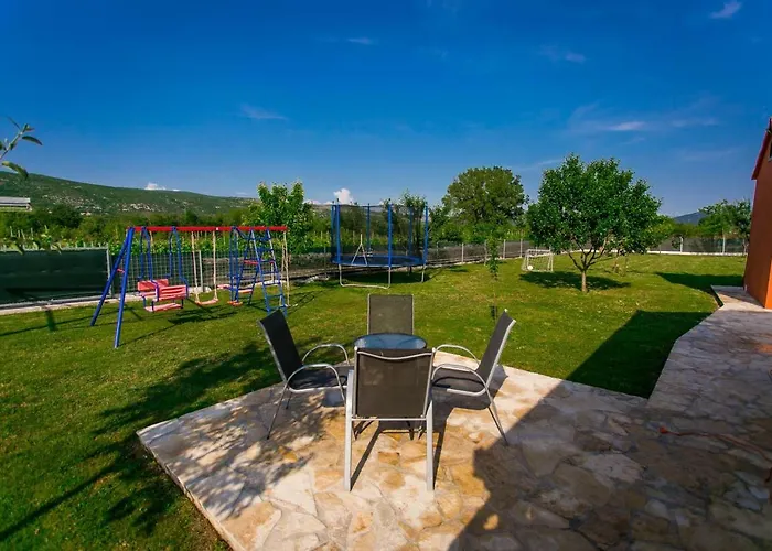 Vacation House Radosic