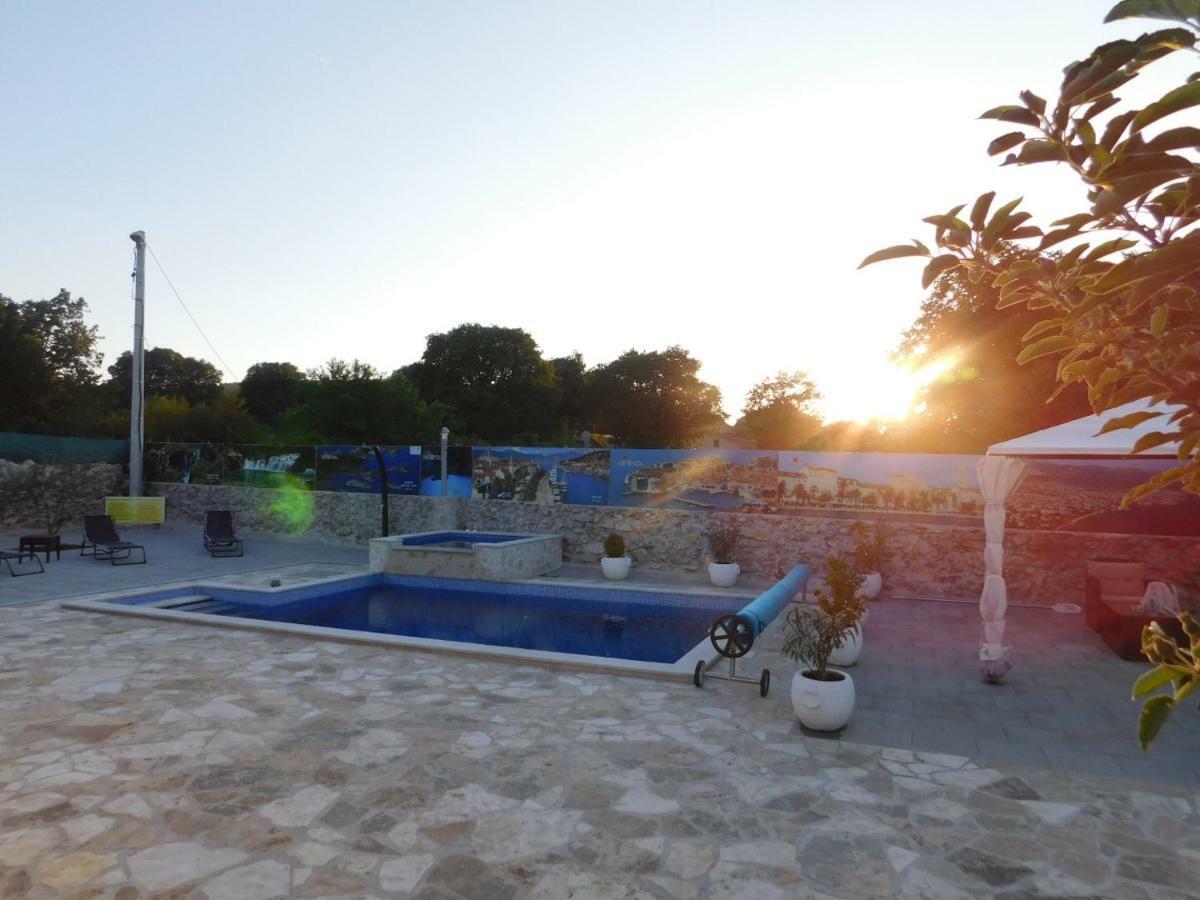 Vacation House Radosic * Radosic (Lecevica)