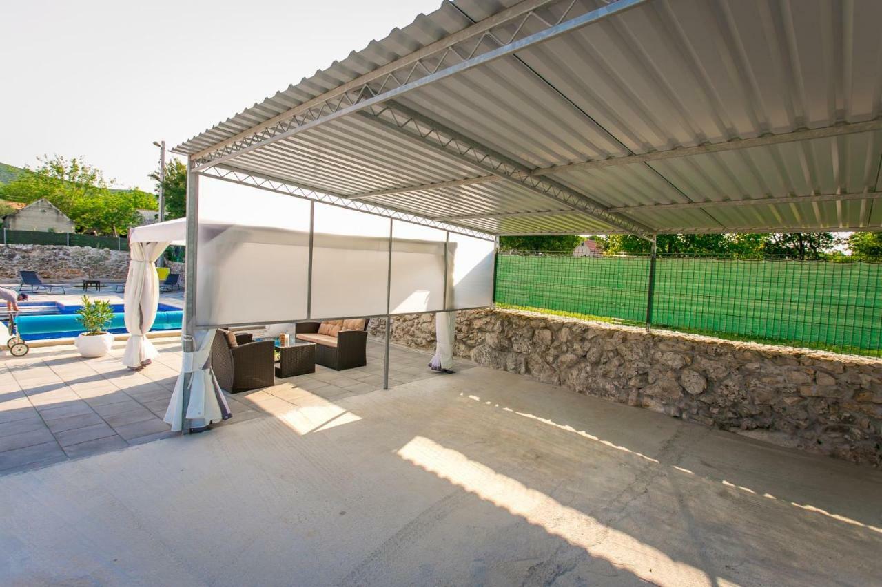 Vacation House Radosic Počitniška hiša Radosic (Lecevica)