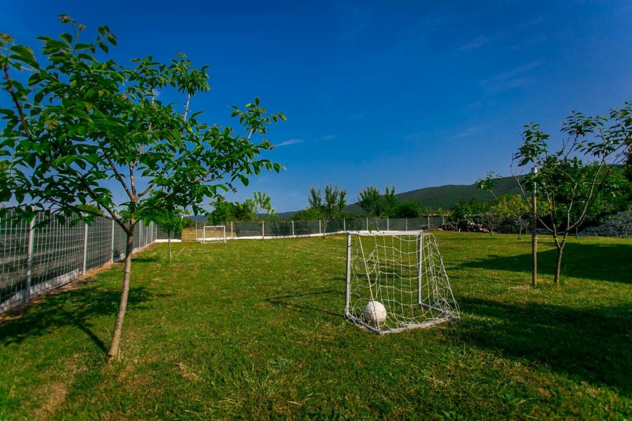 Vacation house Radosic *